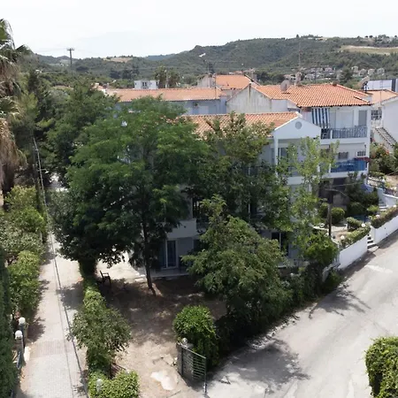 Amadeo Apartments Hanioti Exterior photo