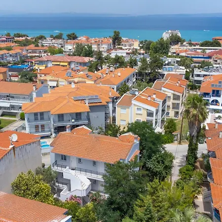 Amadeo Apartments Hanioti Exterior photo
